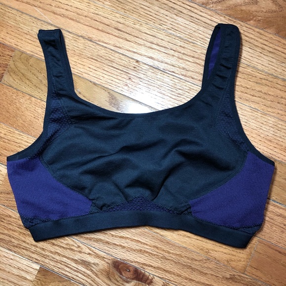 Fabletics - Erika Seamless Bra - Picture 2 of 3